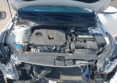 2021 Kia Forte Lxs z USA, uszkodzony, nr VIN 3KPF24AD7ME324735